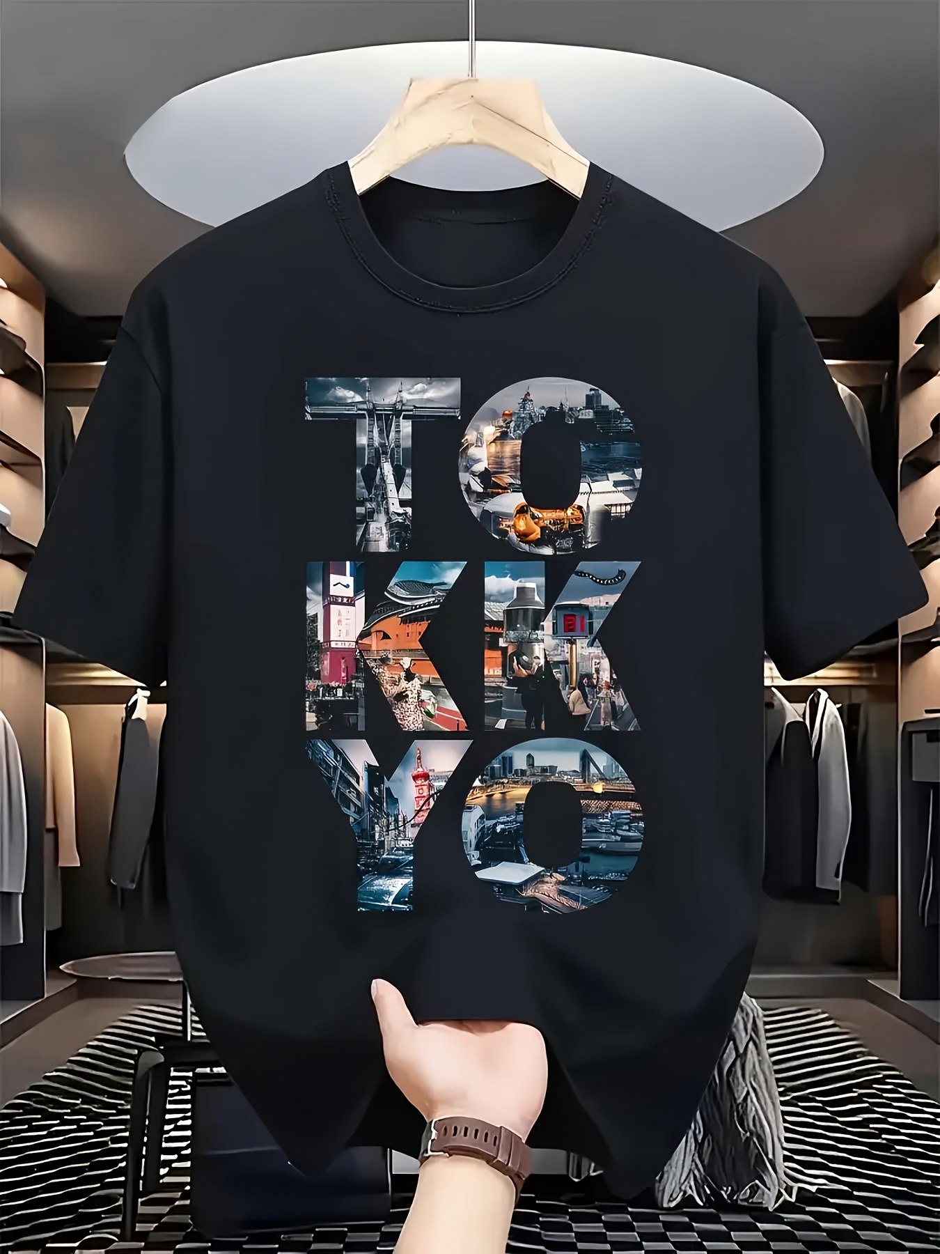 Street Fashion Tokyo - Camiseta Gráfica Negra de Moda para