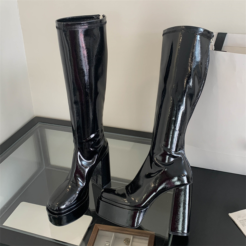 Street Fashion Rome - Eilyken, botas hasta la rodilla con