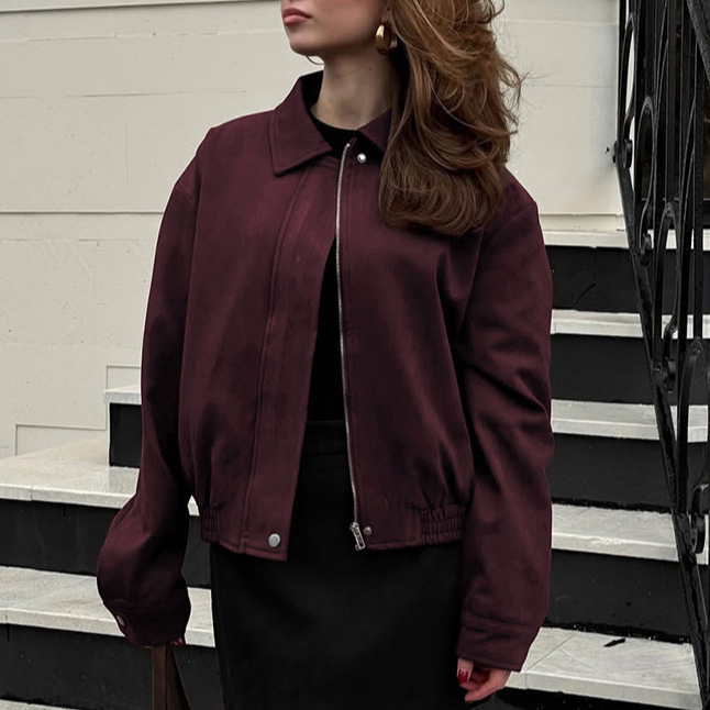 Street Fashion Fall 2025 - Otoño Invierno 2025 vino rojo Joker