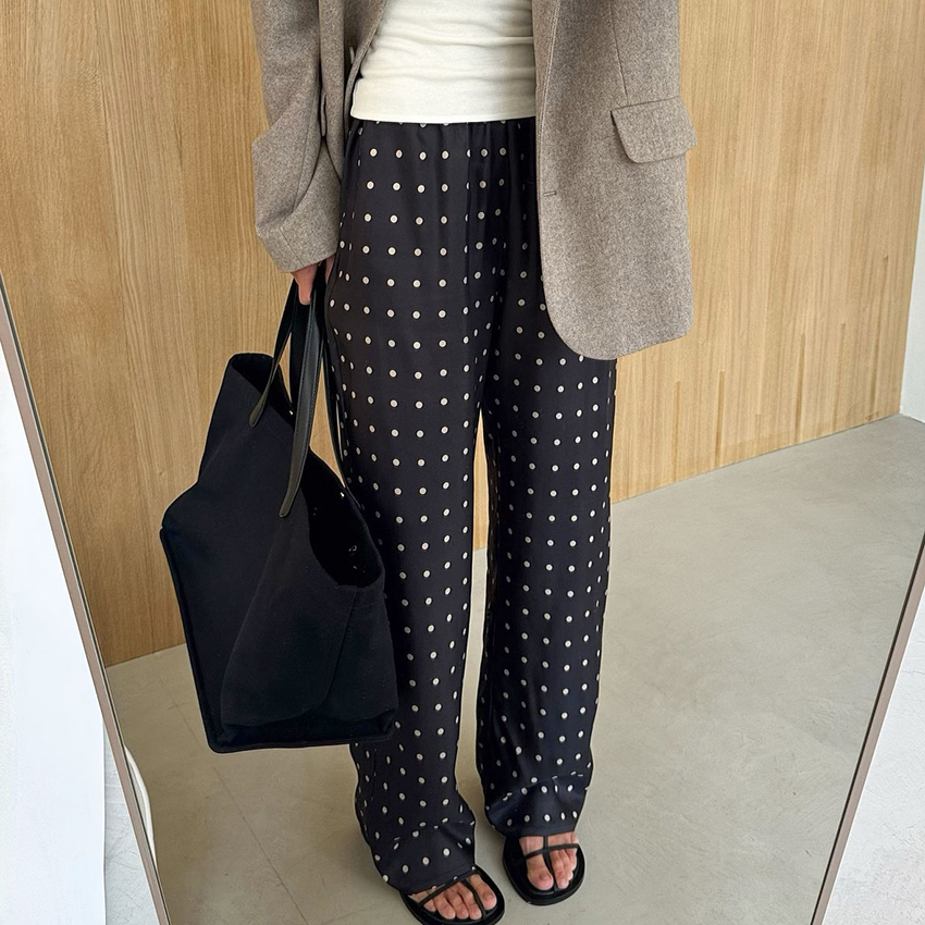 Street Fashion Fall 2025 - Pantalones Largos Casuales Negros con Estampado