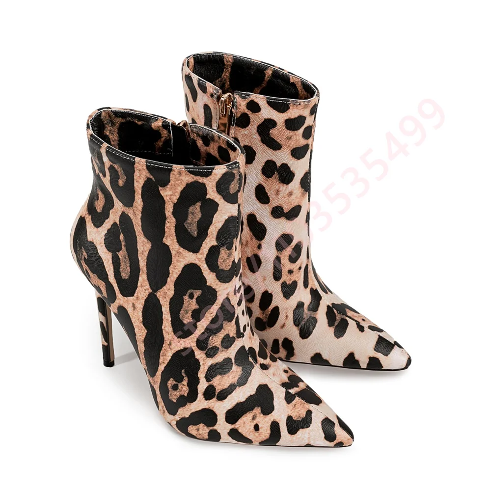 Street Fashion Fall 2025 - 2025 Botas de tacón de aguja