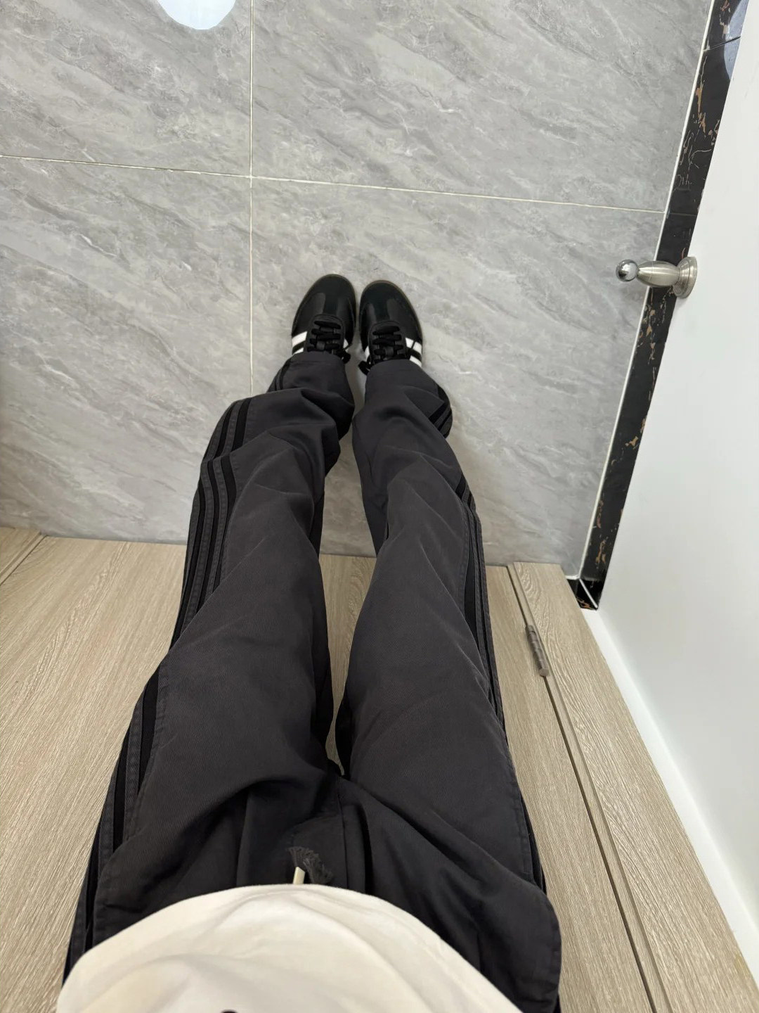 Pantalones Cleanfit de Pierna  - Street Fashion Vibes reseña y precio