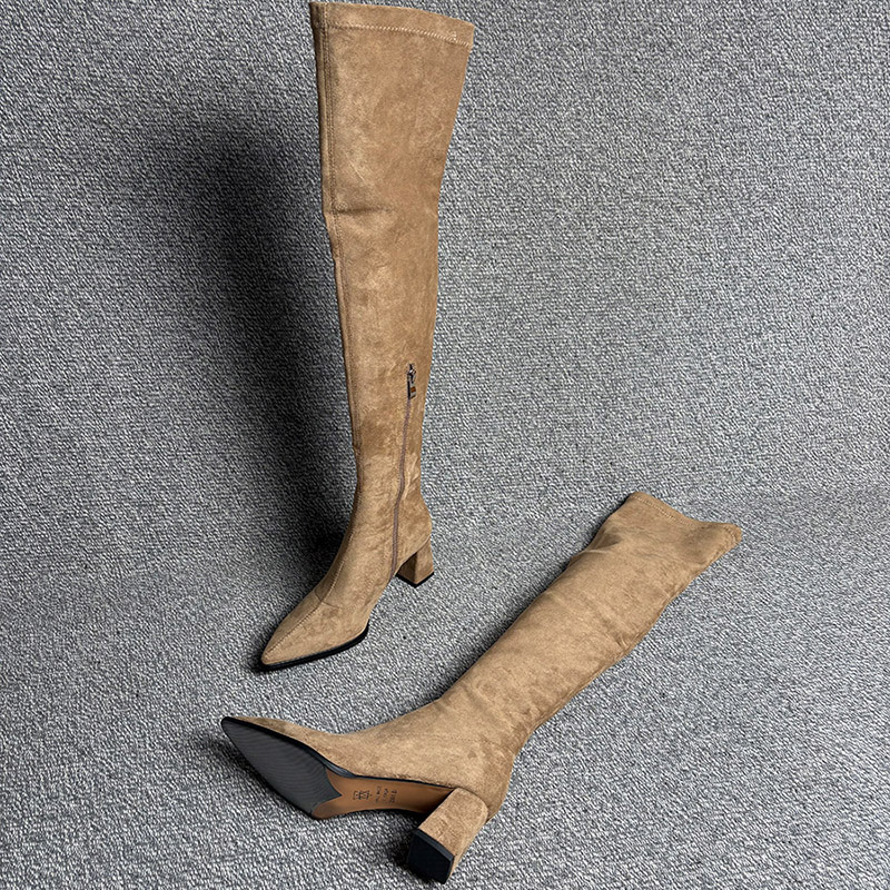 Botas por encima de la rodilla - Street Fashion Rome reseña y precio