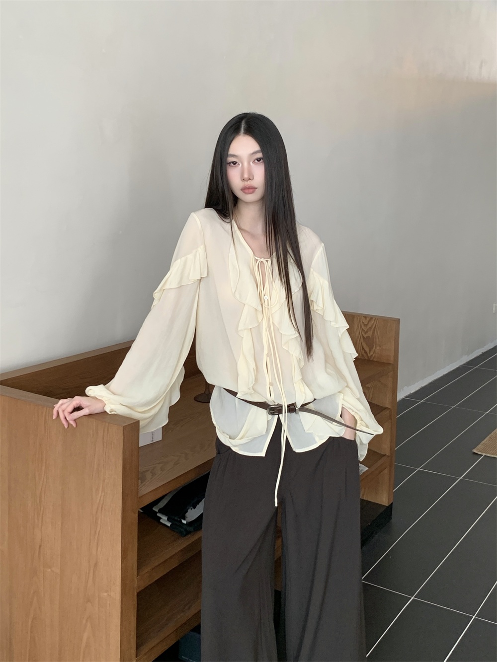 CHEERART, blusa con volantes y - Street Fashion Fall 2025 reseña y precio
