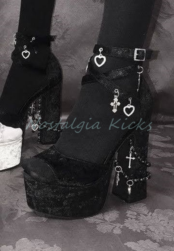 Sandalias góticas de tacón alt - Street Fashion Rome reseña y precio