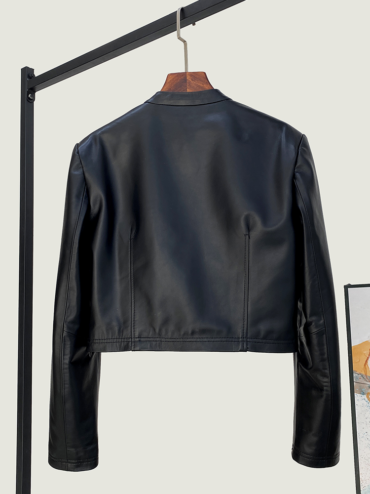Otoño 2025 nuevo abrigo de cue - Street Fashion Fall 2025 reseña y precio