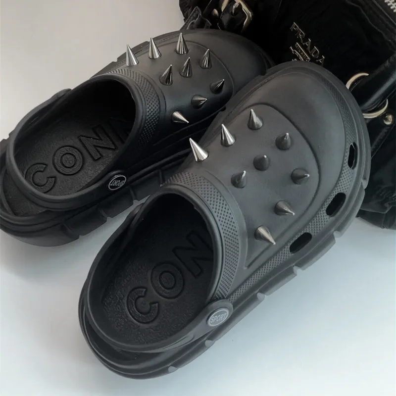 Zapatos con agujeros y remache - Street Fashion Y2K reseña y precio
