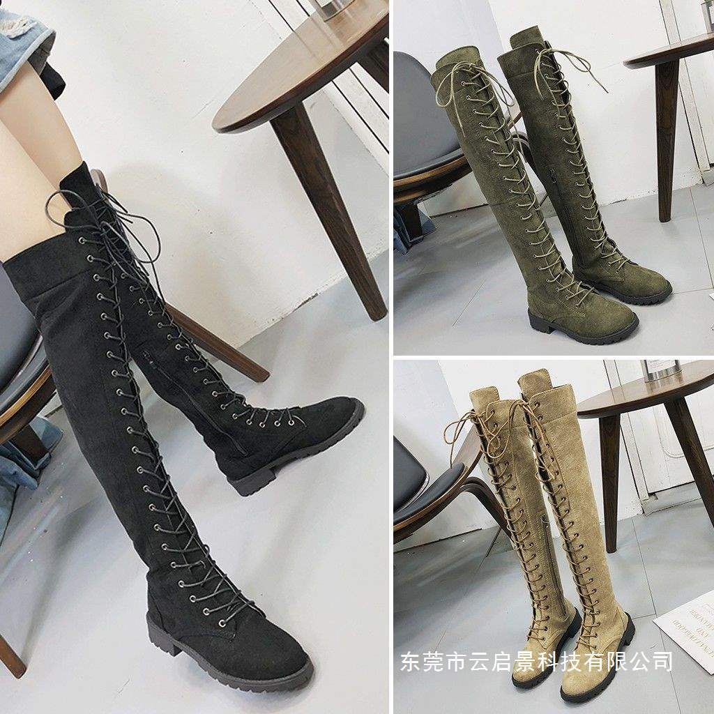 Botas planas con cordones por  - Street Fashion Plus Size reseña y precio